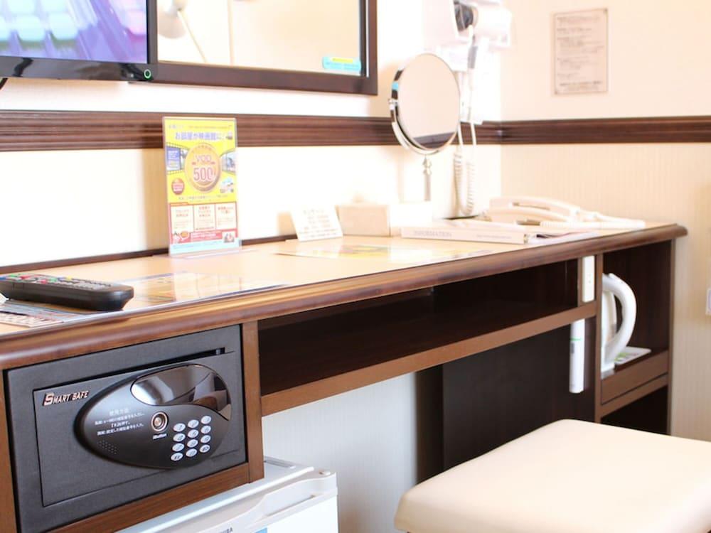 Toyoko Inn Tokyo Eki Shin Ohashi Mae Exteriör bild