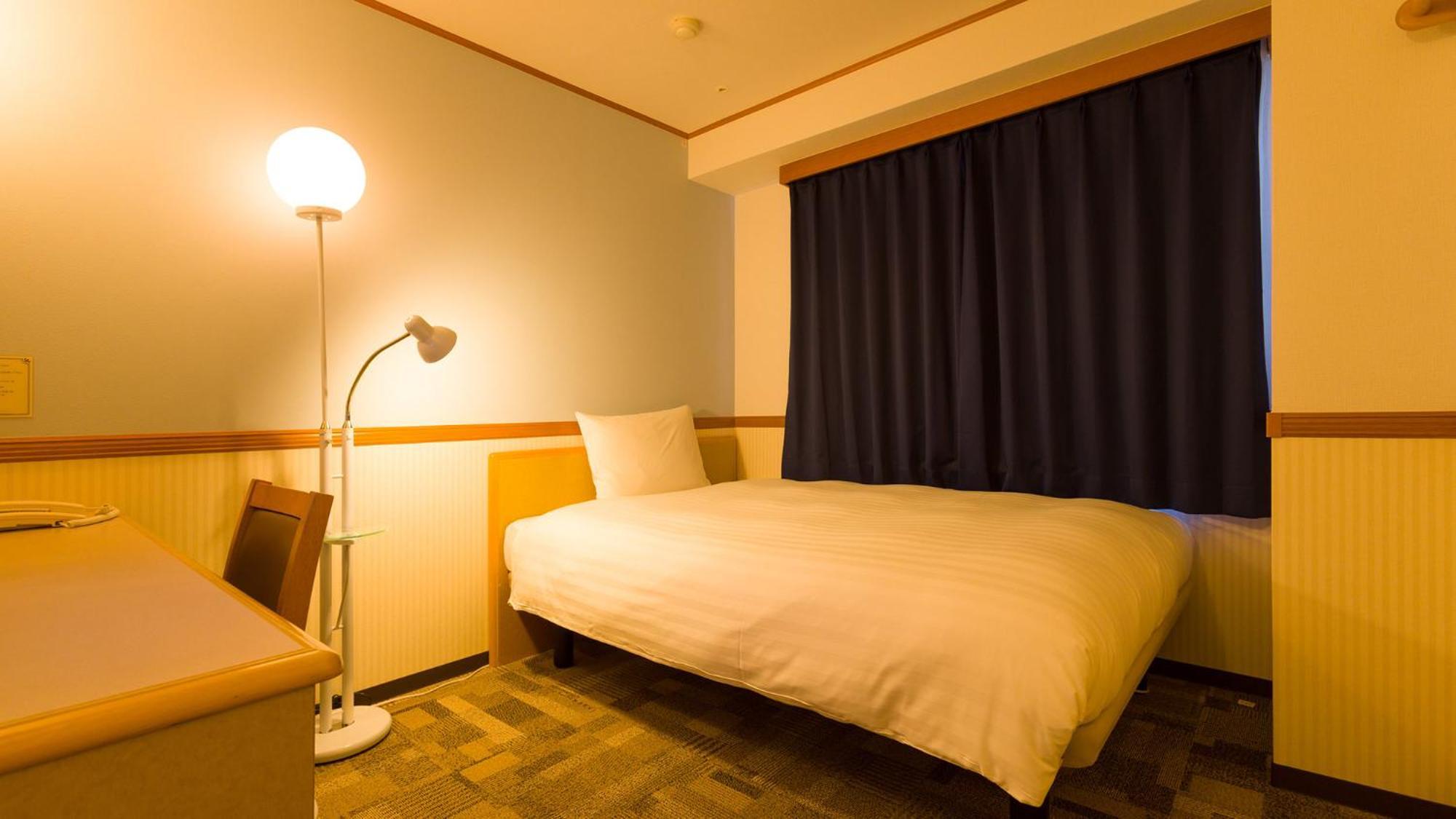 Toyoko Inn Tokyo Eki Shin Ohashi Mae Rum bild