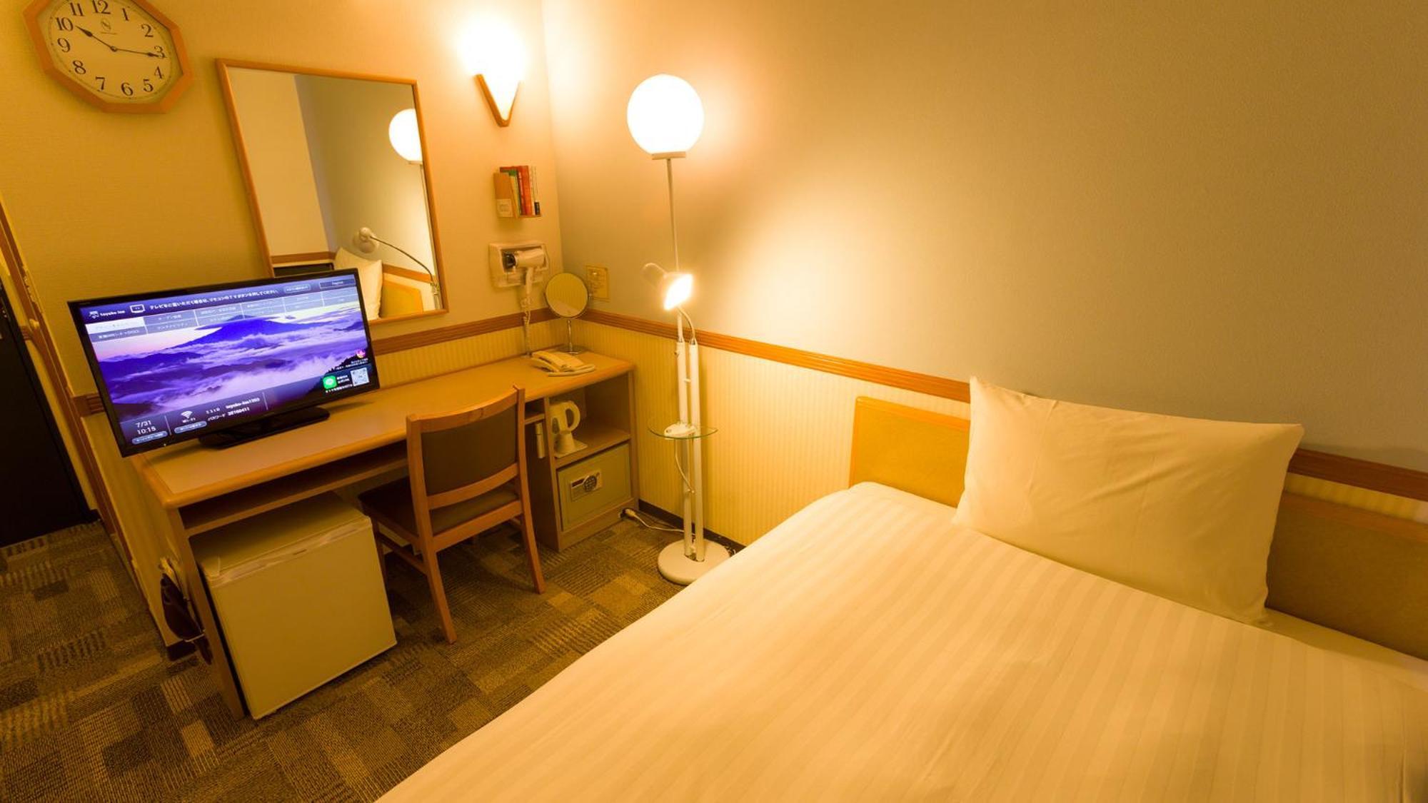 Toyoko Inn Tokyo Eki Shin Ohashi Mae Rum bild