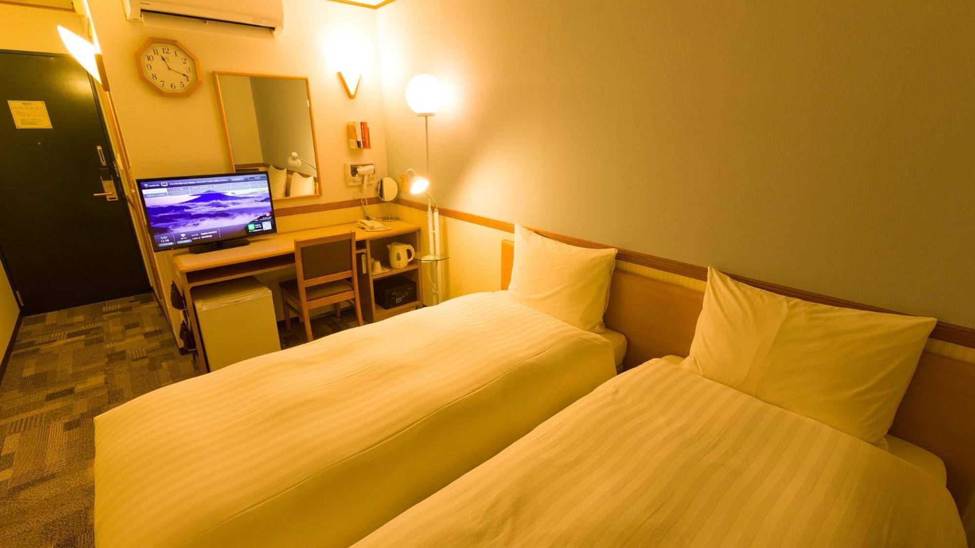 Toyoko Inn Tokyo Eki Shin Ohashi Mae Rum bild